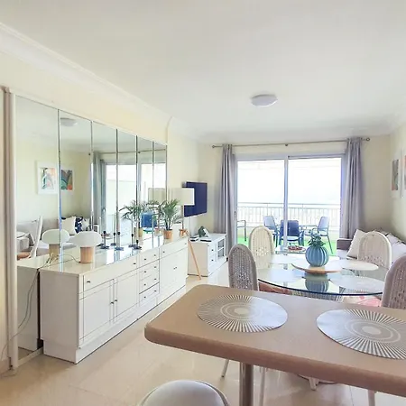 아파트 Ocean View & Sunset Palm-mar, Pool, Parking