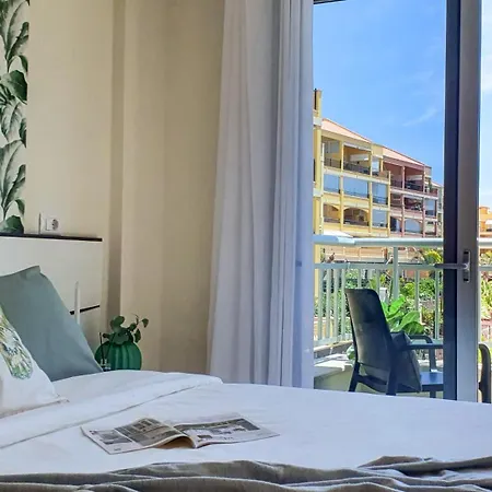 Ocean View & Sunset Palm-mar, Pool, Parking Apartment